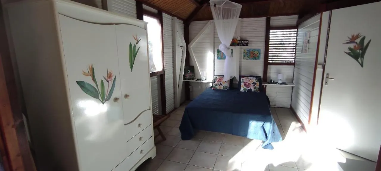 Bungalow Tout Confort Avec Piscine Partagee A 5 Mn De La Mer سانت فرانسوا شاليه